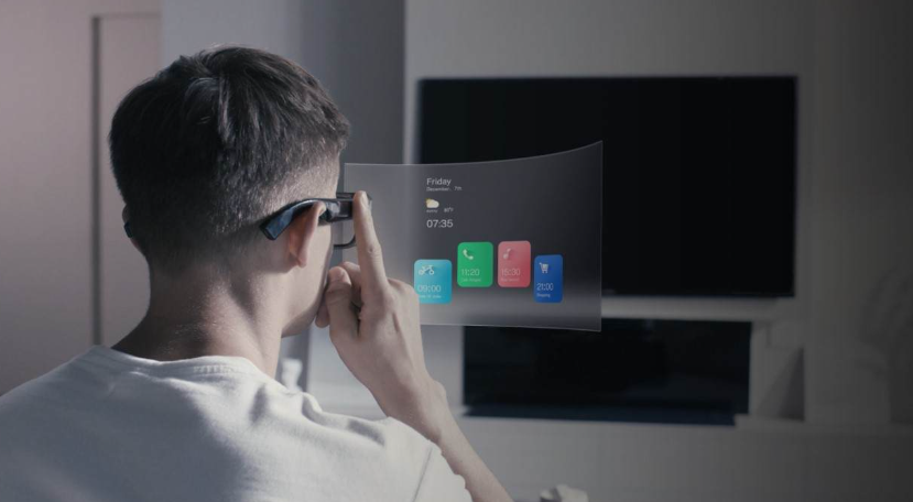 AR眼镜中的光机是一种特殊显示系统，为用户提供增强现实体验